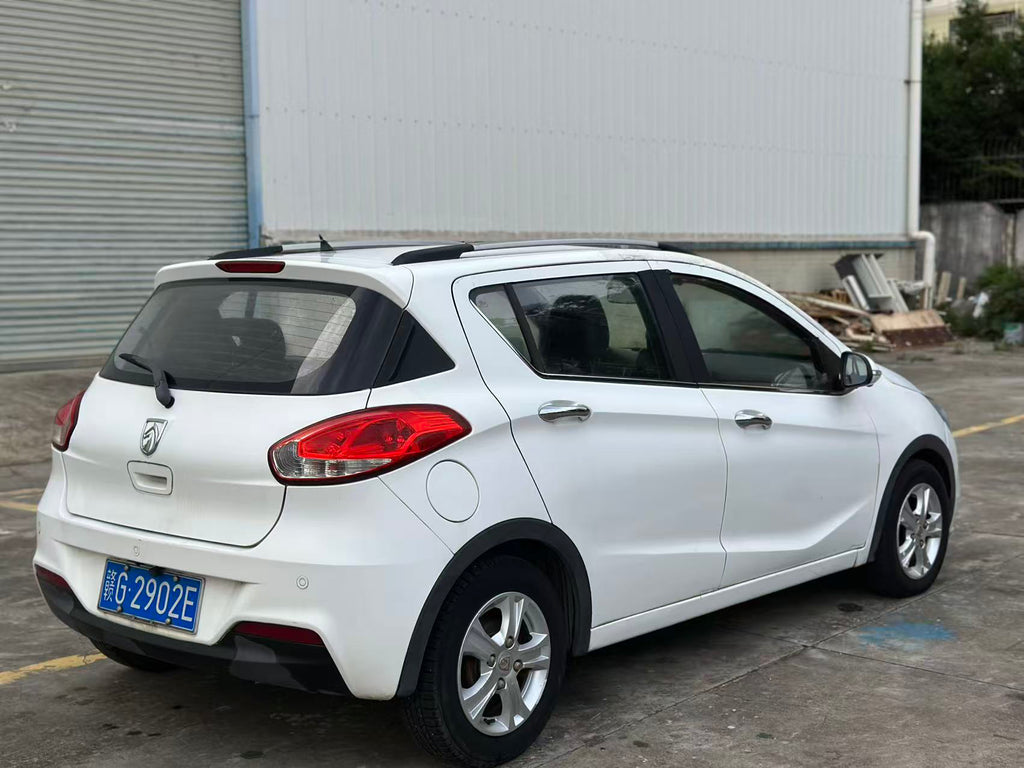 Baojun 310 2016 1.2L Manual Luxury Edition – White Hatchback | Export Ready