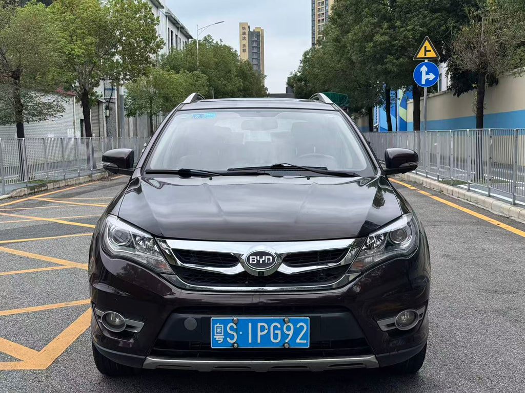 FOB Shenzhen Used 2016 BYD S7 Premium 2.0T Wet Dual Clutch 5-Door 7-Seater FWD Midsize SUV Low Mileage Export Car