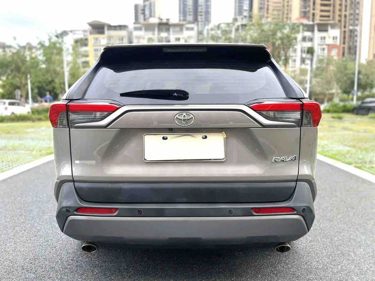 Used 2020 Toyota RAV4 2.0L 2WD Fashion PLUS SUV