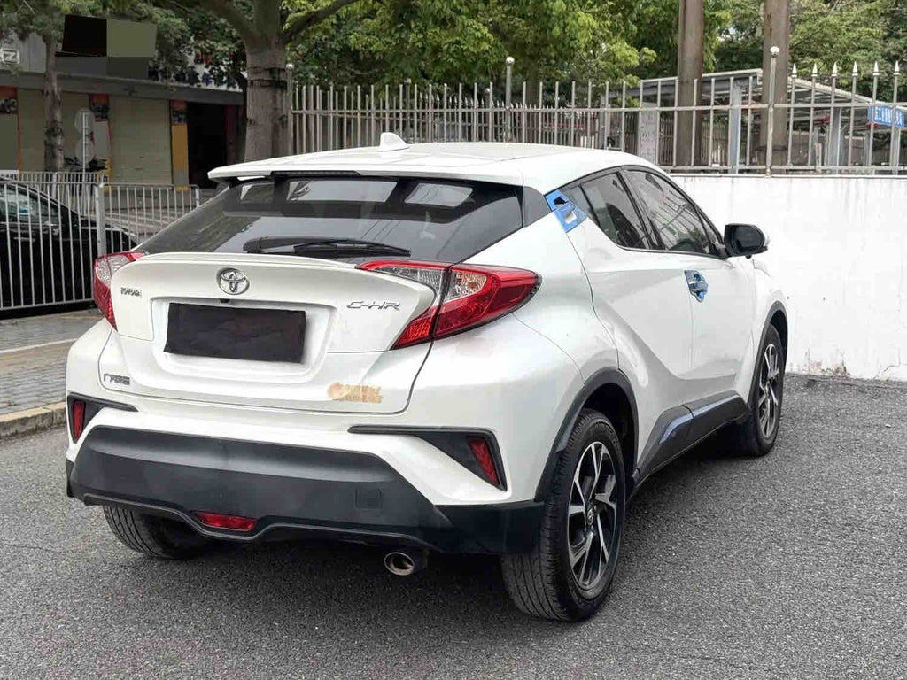 Used Toyota C-HR 2020 2.0L Leading Edition Automatic SUV, White, 50,000km, LHD, FOB Shenzhen For Export