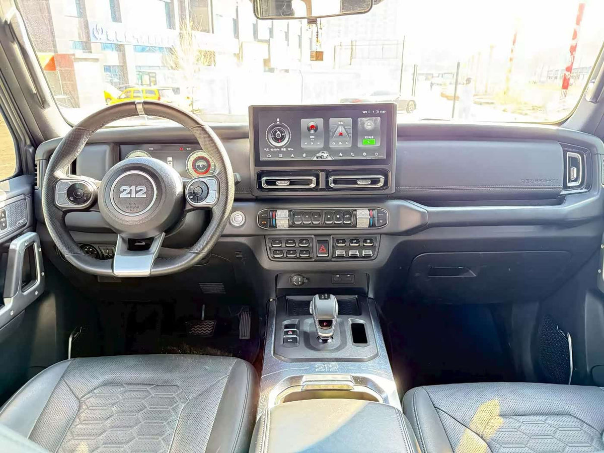 Used 2024 212 T01 2.0T Explorer 4WD Hardcore Off-road SUV for Export