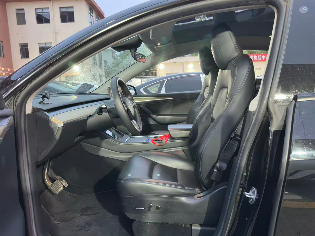 Tesla Model Y 2022 exterior detail