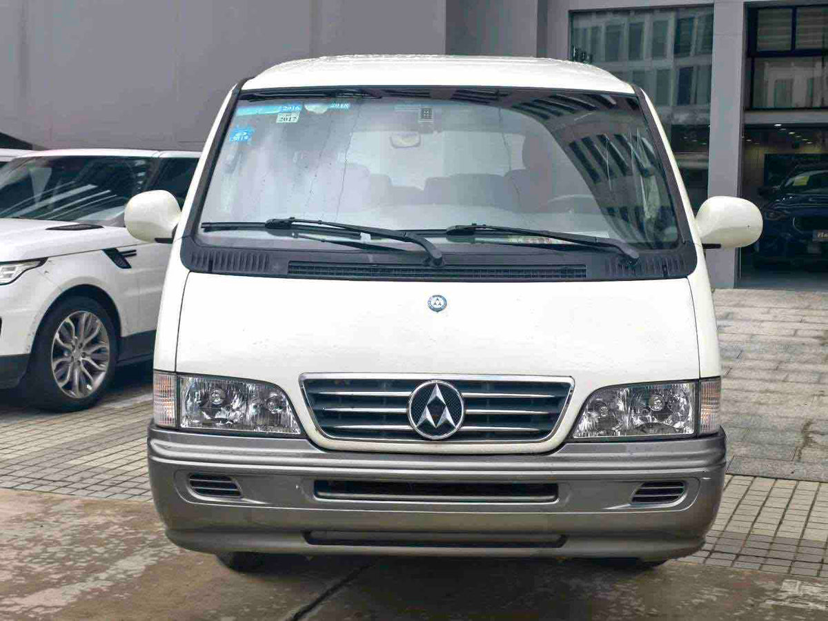 Used Huizhong Istana 2.3L Luxury 15-Seater Minibus | 2009