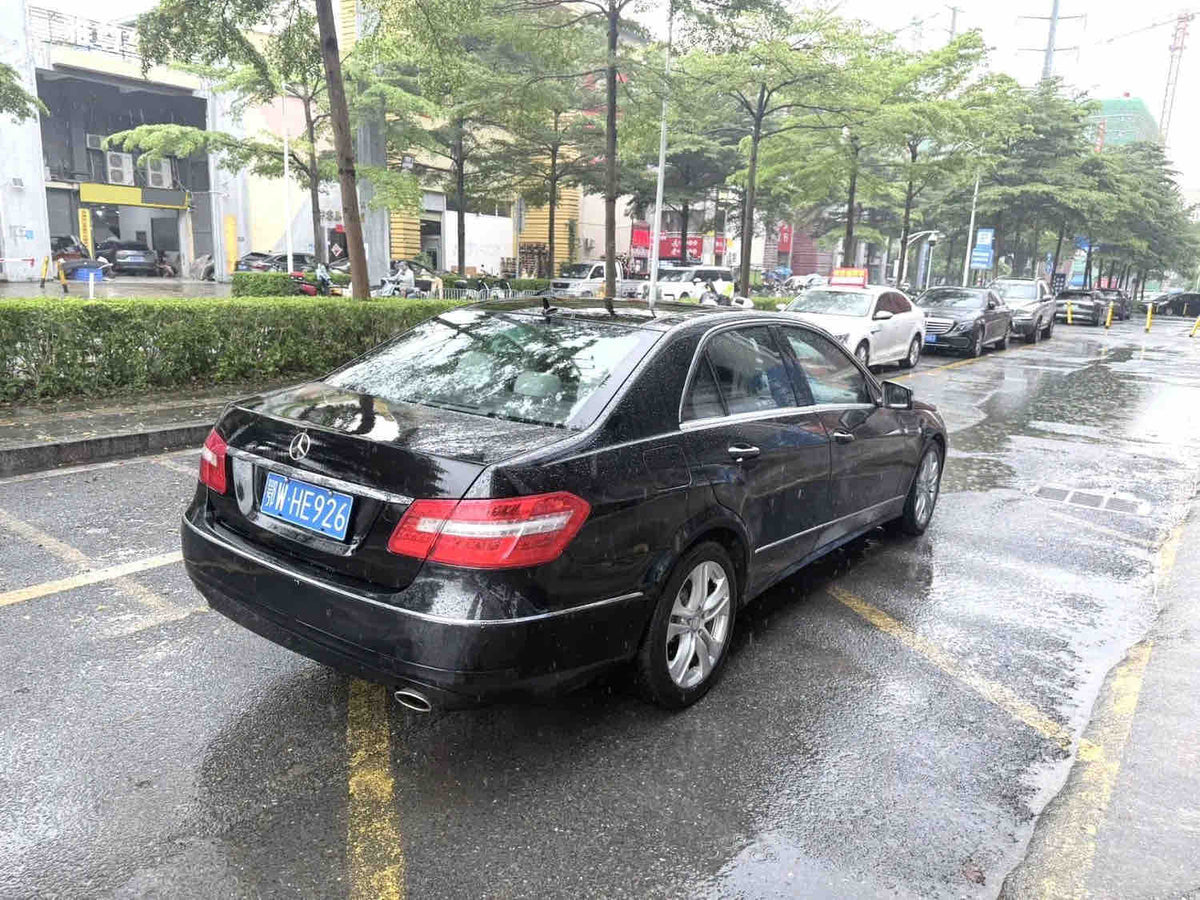 Used 2010 Mercedes-Benz E-Class E300 3.0L Luxury Automatic Sedan, Euro 4, Petrol, FOB Shenzhen For Export