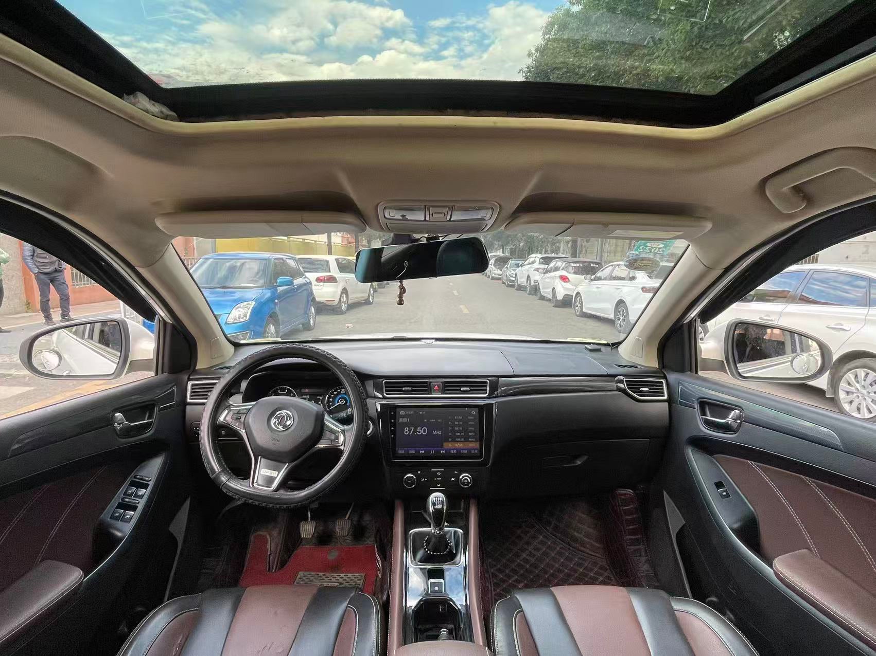 Dongfeng Fengguang 580 2017 exterior detail view