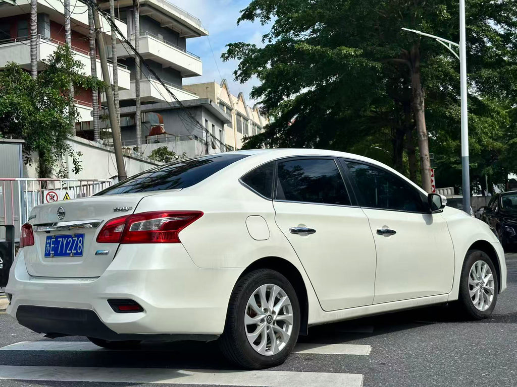 2019 Nissan Sylphy - Side view