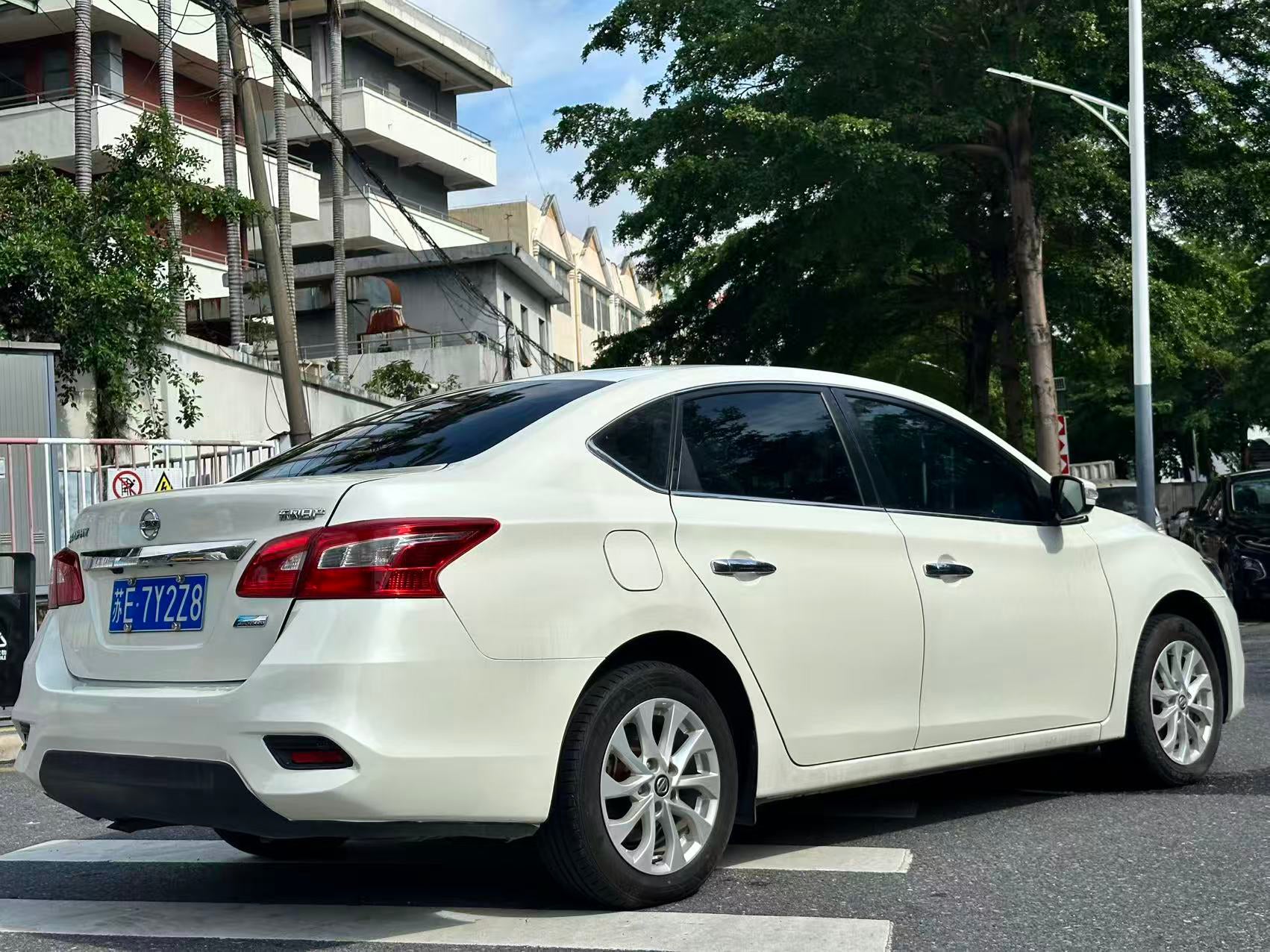 2019 Nissan Sylphy - Side view