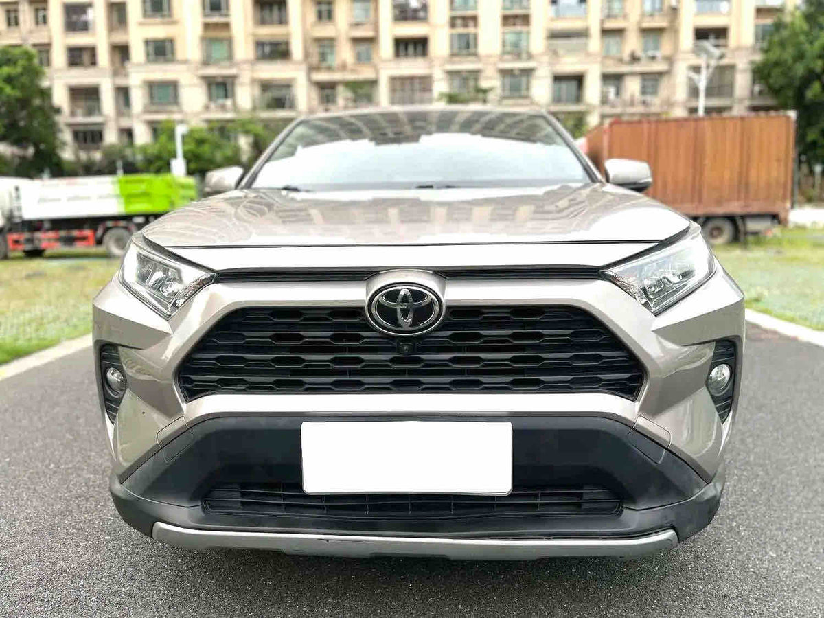 Used 2020 Toyota RAV4 2.0L 2WD Fashion PLUS SUV