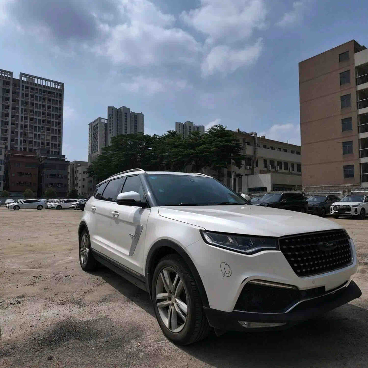 Used Zotye T700 2017 1.8T Premium Edition Automatic SUV (Reg. 2018), White, 60,000km, China V Emission, FOB Shenzhen For Export