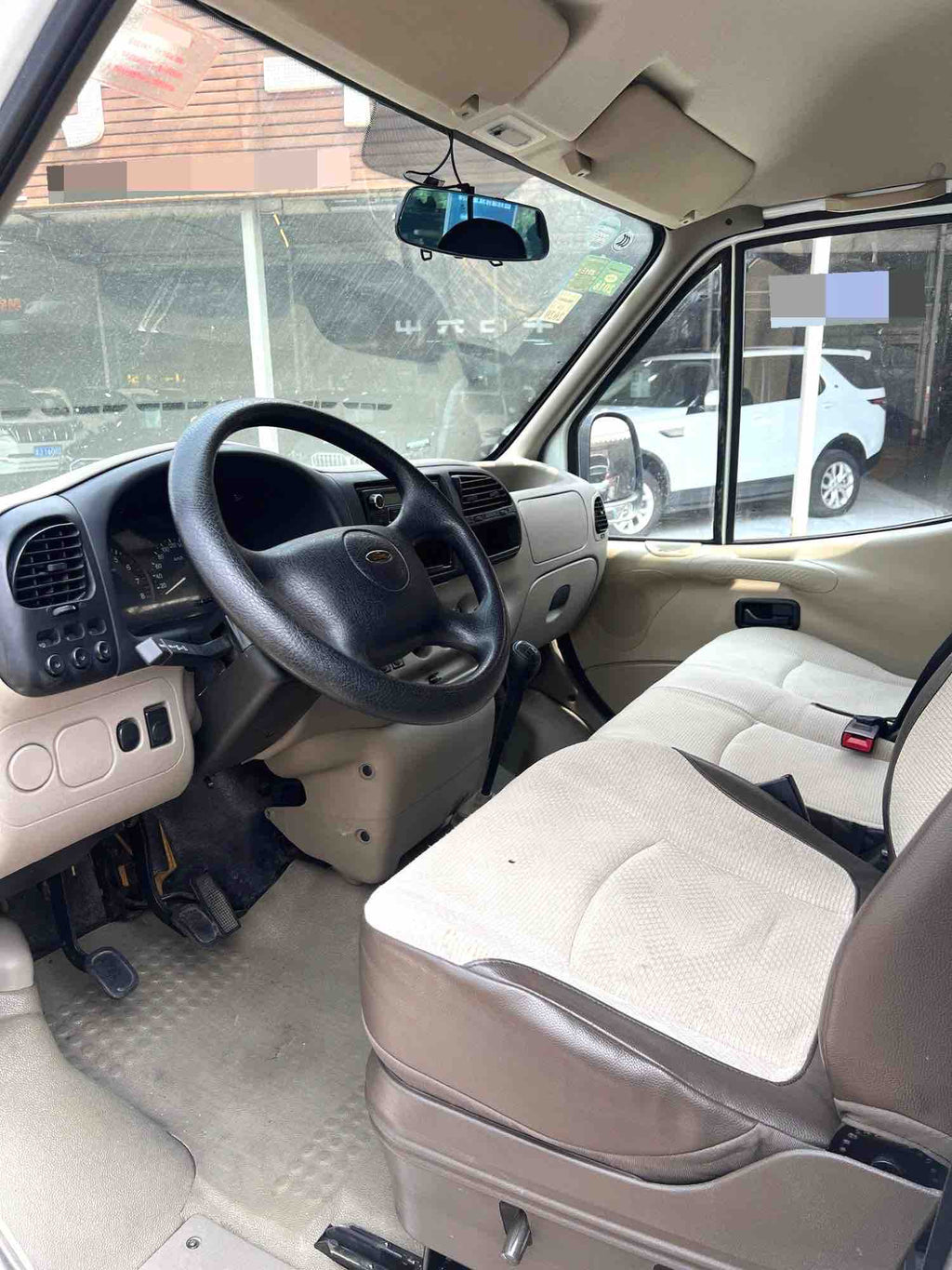 Used 2017 JMC Transit 2.4L Manual 14–15 Seater Minibus | FOB Shenzhen