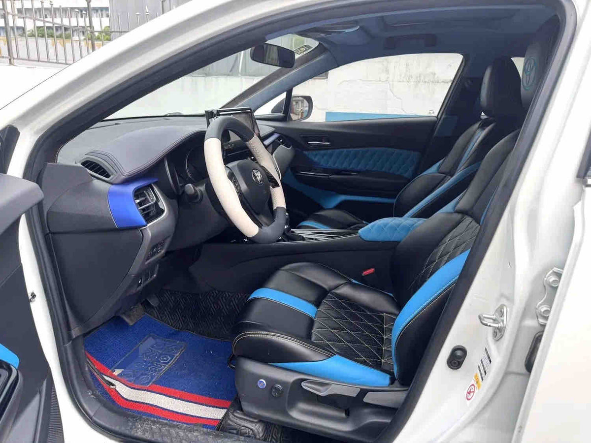 Used Toyota C-HR 2020 2.0L Leading Edition Automatic SUV, White, 50,000km, LHD, FOB Shenzhen For Export