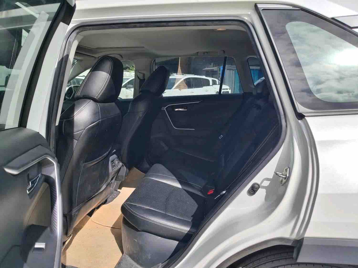 Used 2020 Toyota RAV4 Hybrid 2.5L 2WD Elite CVT SUV, 190,000 km, Left-Hand Drive, For Export