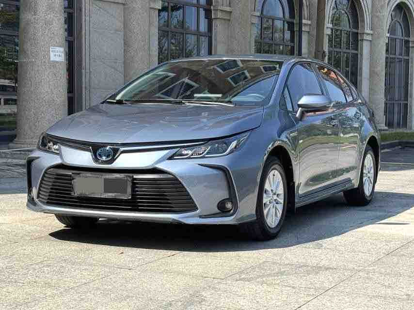 Used 2021 Toyota Corolla Hybrid 1.8L CVT Sedan, 80,000km, Grey, China Used Car For Export