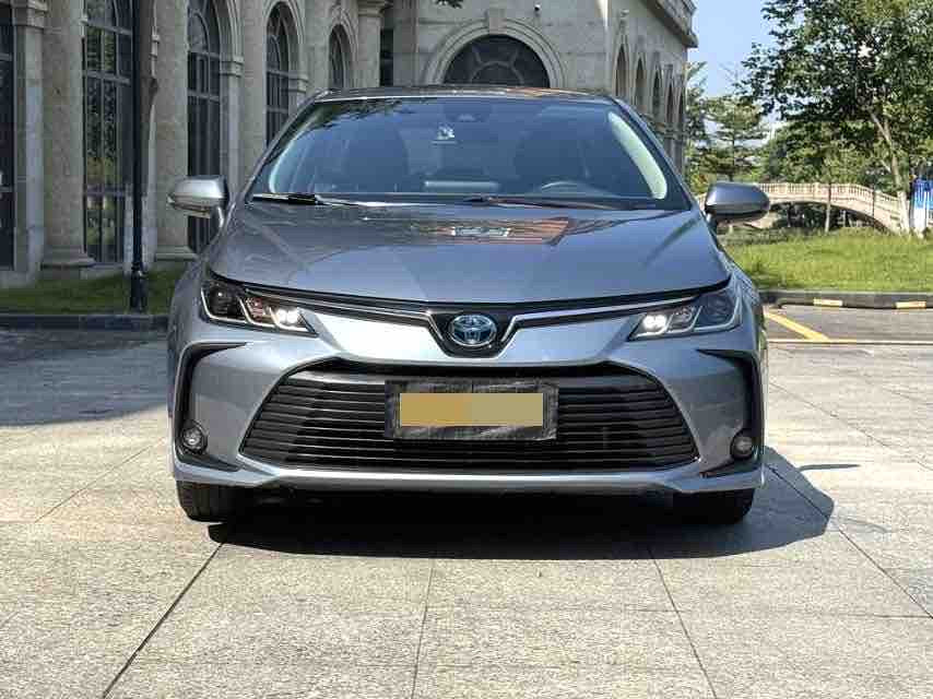 Used 2021 Toyota Corolla Hybrid 1.8L CVT Sedan, 80,000km, Grey, China Used Car For Export