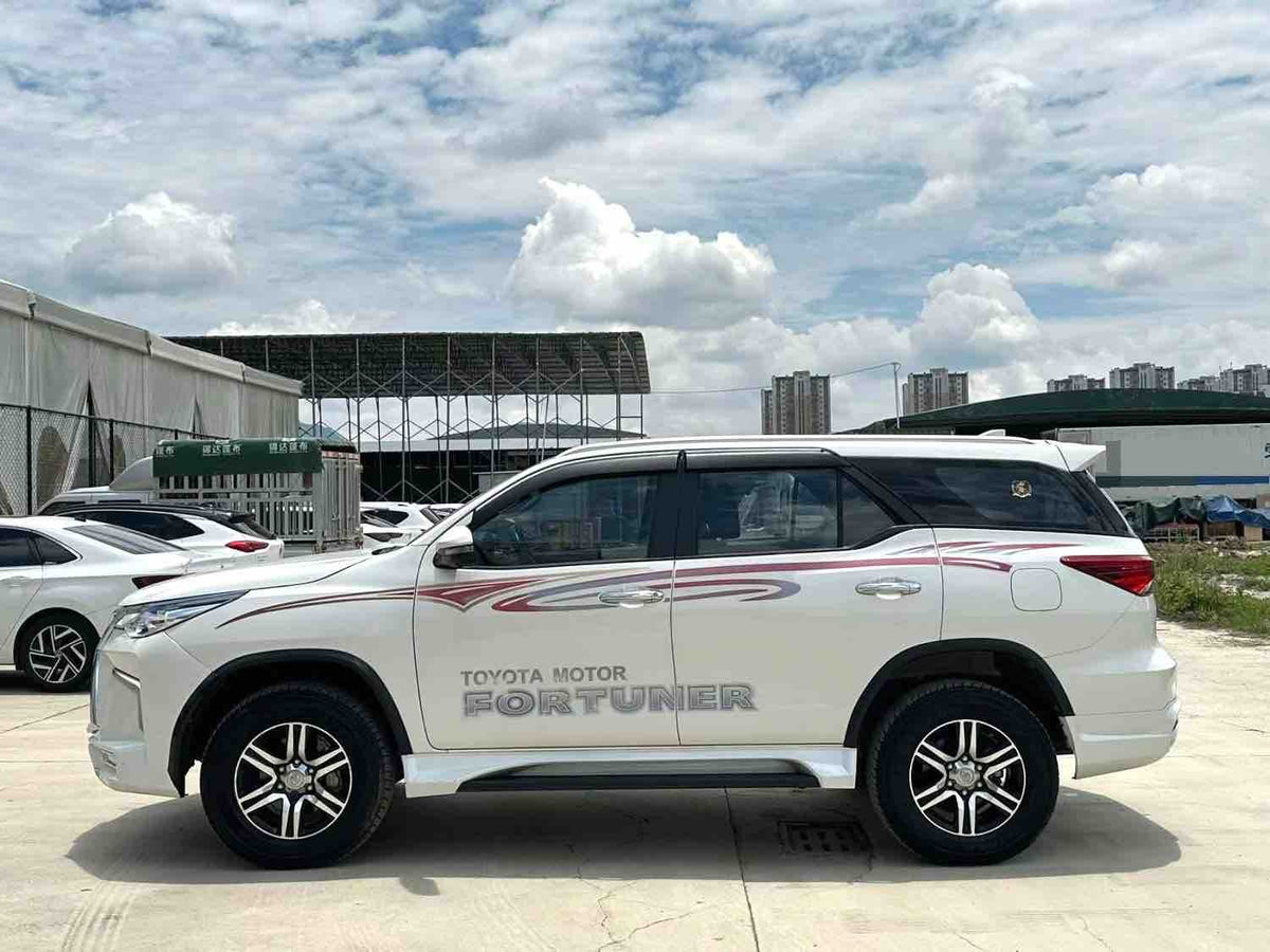 Used 2019 Toyota Fortuner 2.7 EXR Middle East Version Automatic SUV, 48,000km, White, Left Hand Drive For Export