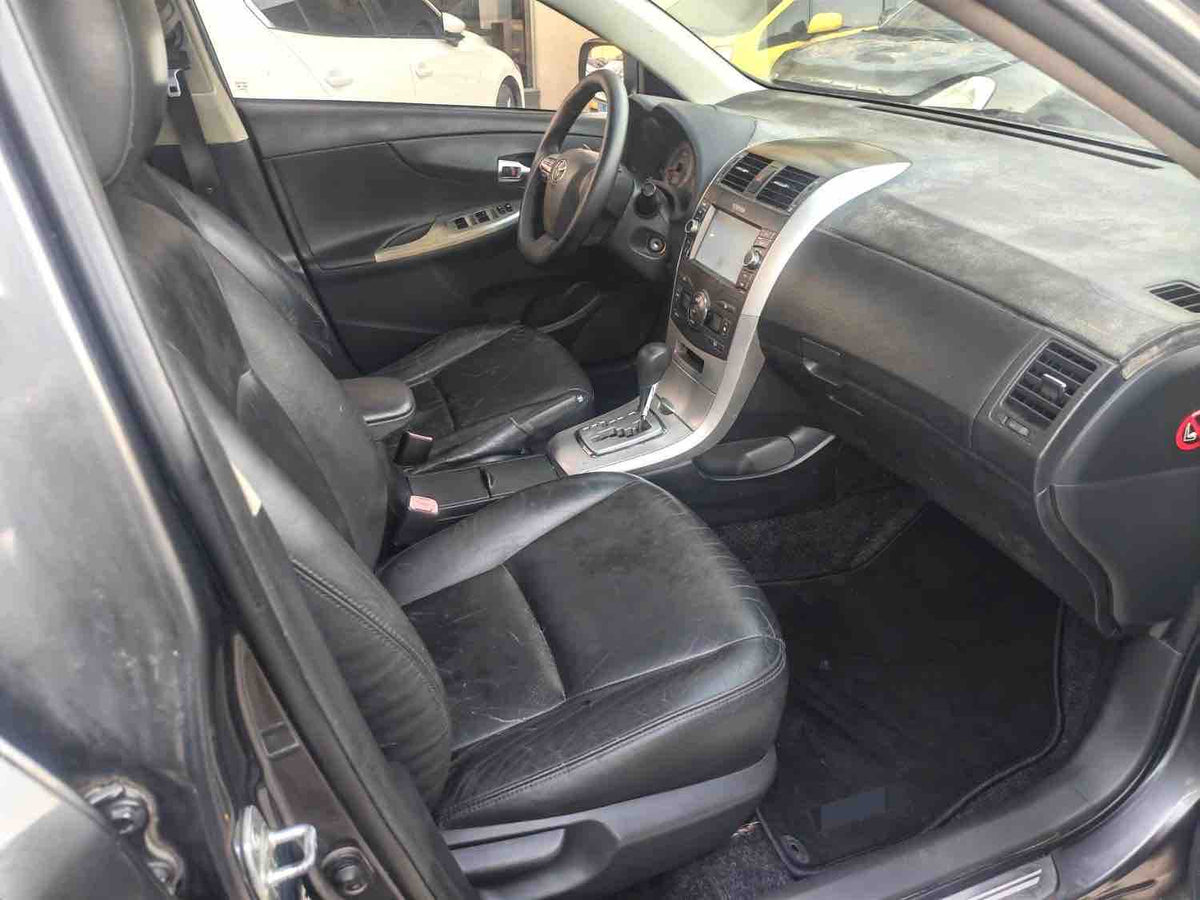 Used 2013 Toyota Corolla 1.6 GL Special Edition Sedan (Reg. 2014) For Export, 140,000 KM