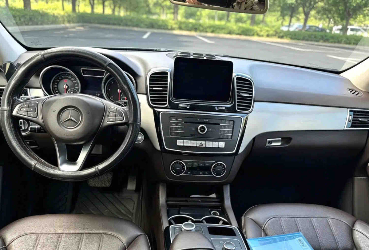 Used Imported Mercedes-Benz GLE 300d 4MATIC 2017 2.1T Diesel Luxury SUV | Black Exterior, 242,000 KM, Export Ready