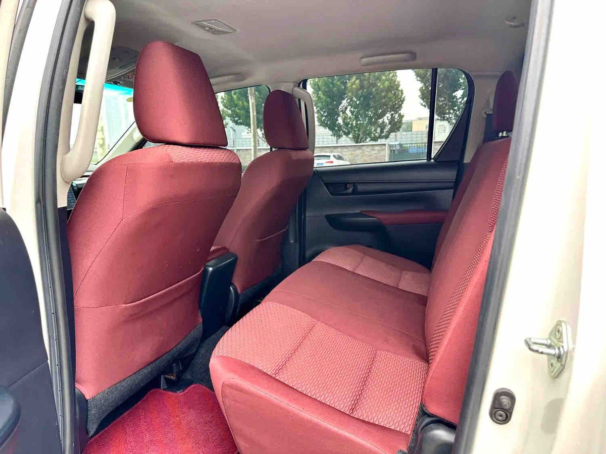 Used 2015 Toyota Hilux Middle East Spec 2.7L Automatic Pickup Truck (Reg. 2019) For Export, 79,000 KM