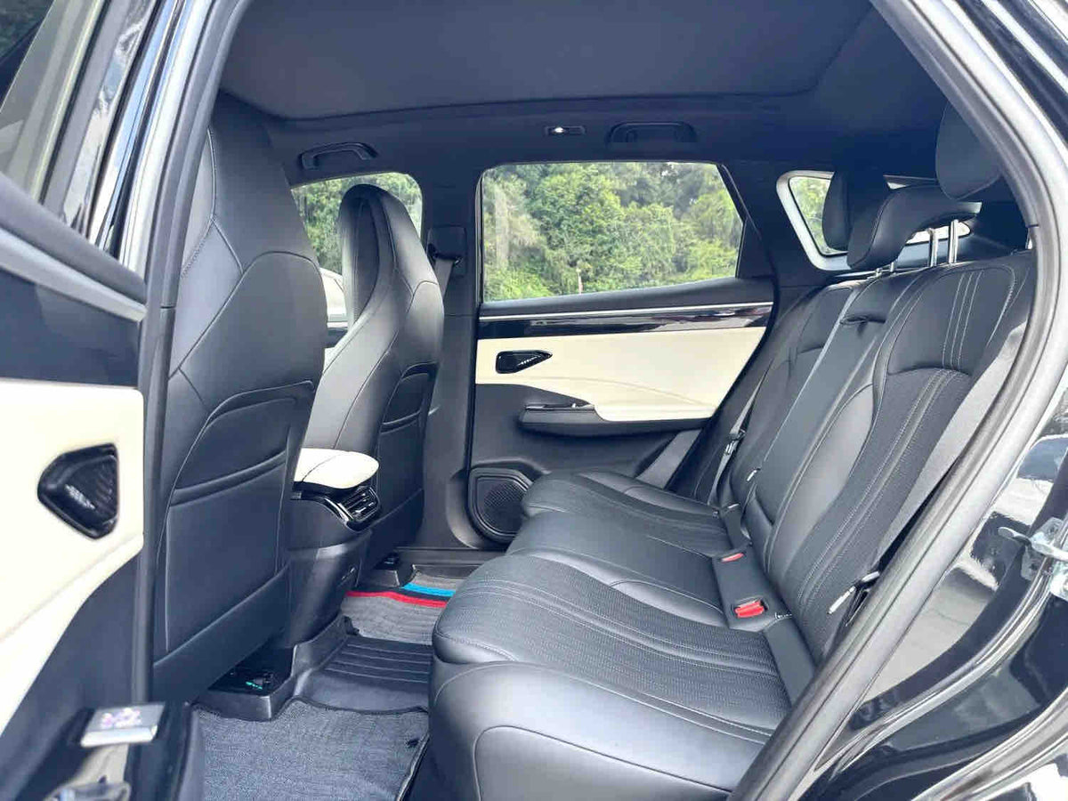 Used 2024 Geely Galaxy L7 1.5T Dragon Edition 115km PLUS PHEV Automatic SUV For Export, 22,300 KM
