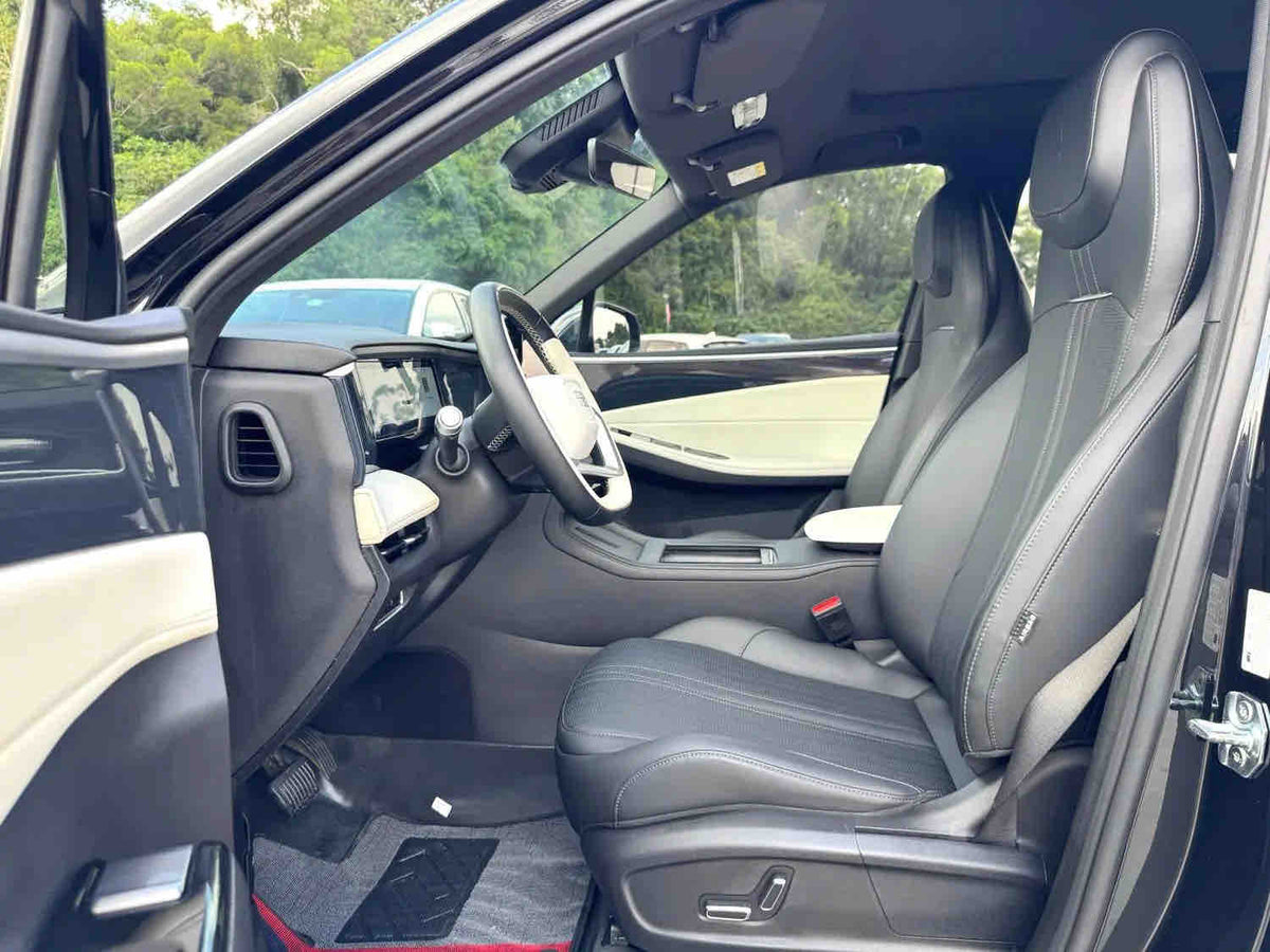 Used 2024 Geely Galaxy L7 1.5T Dragon Edition 115km PLUS PHEV Automatic SUV For Export, 22,300 KM