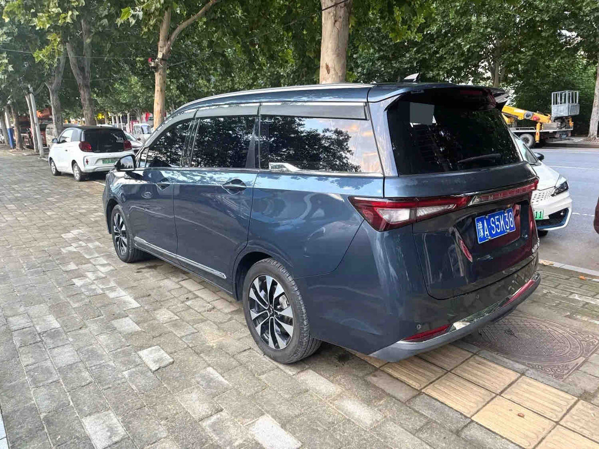 Used 2023 Wuling Jiachen HEV 2.0 Flagship Automatic MPV (Reg. 2024) For Export, 80,000 KM, Blue
