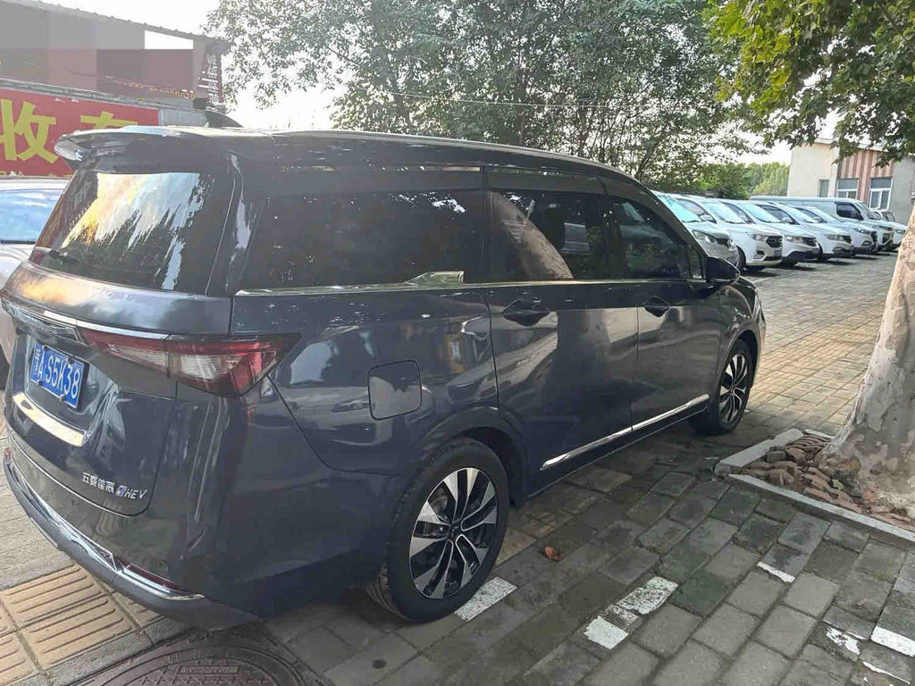 Used 2023 Wuling Jiachen HEV 2.0 Flagship Automatic MPV (Reg. 2024) For Export, 80,000 KM, Blue