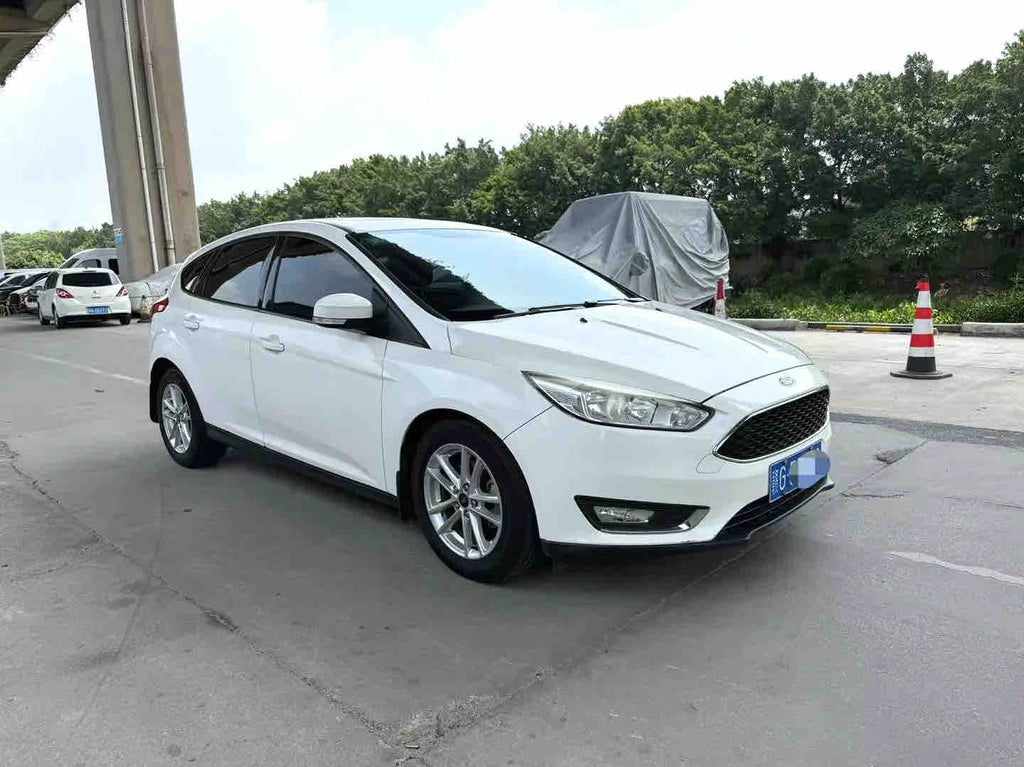 Used 2017 Ford Focus Hatchback 1.0T EcoBoost 125 Automatic For Export, 160,000 KM, White, Gasoline