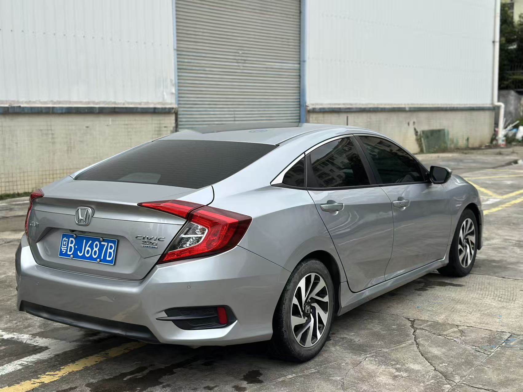 Honda Civic 2016 dashboard interior