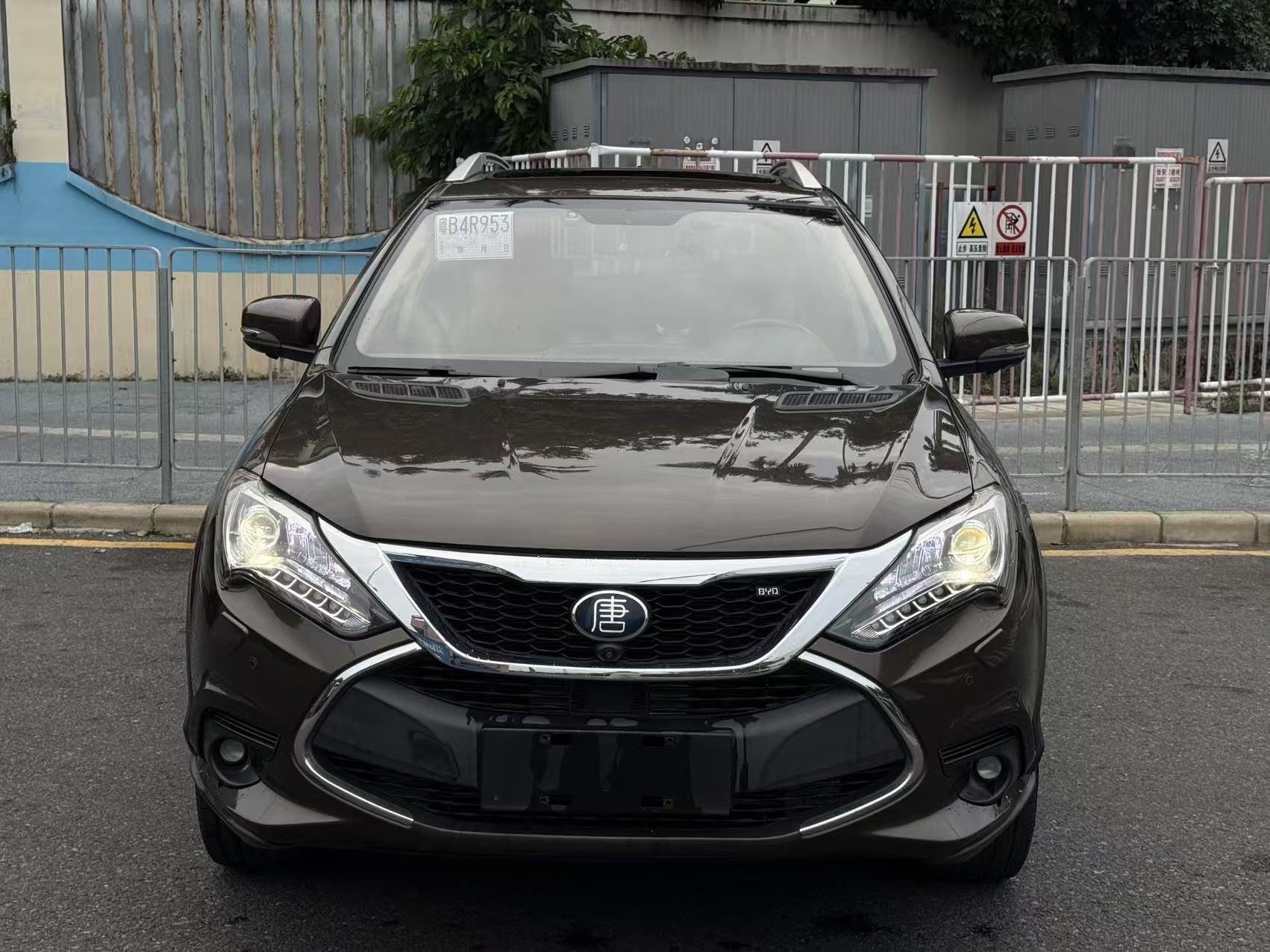 BYD Tang 2017 PHEV SUV - Rear Passenger Door Interior