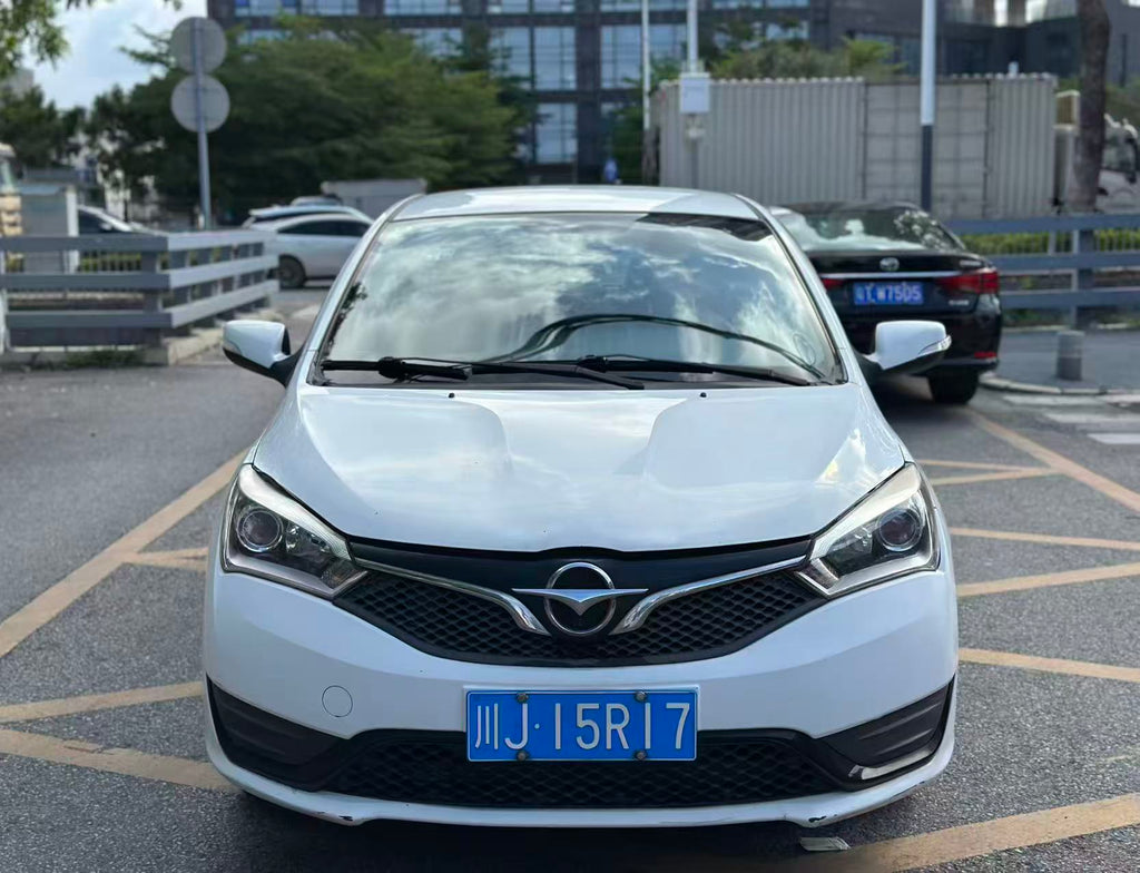 FOB Shenzhen Used 2016 Haima M3 Fashion 1.5L Manual 4-Door 5-Seater FWD Compact Sedan