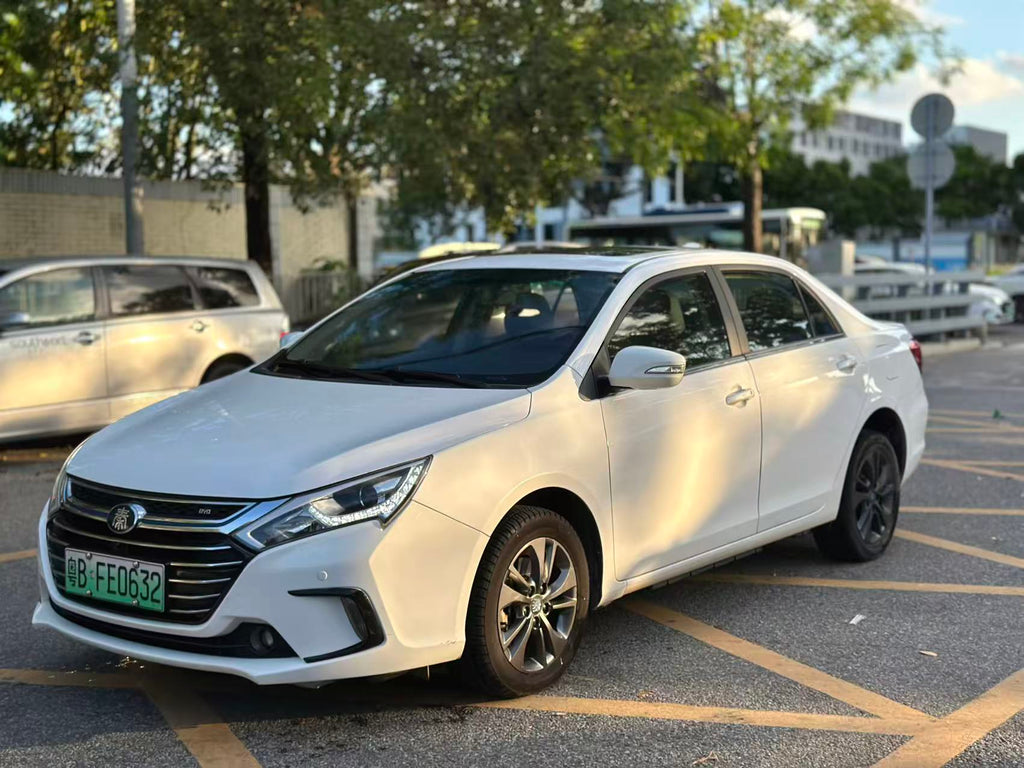 BYD Qin 2017 exterior side view white