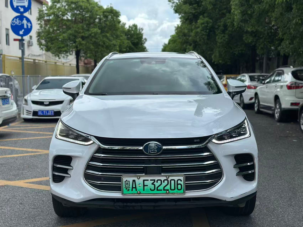 BYD Song Pro DM additional exterior view