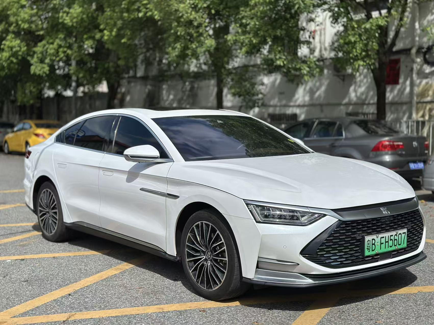 BYD Han DM additional exterior view