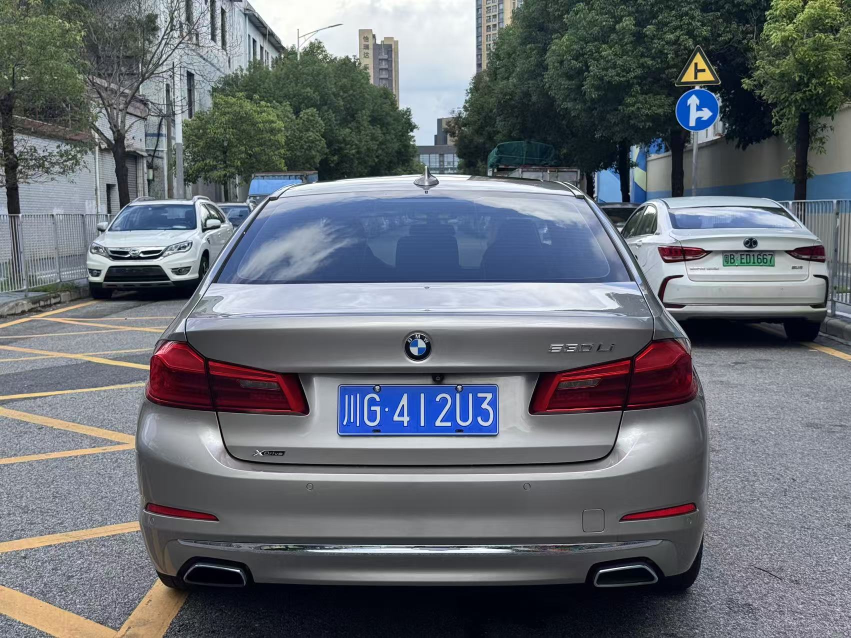 FOB Shenzhen Used 2018 BMW 5 Series 530Li xDrive Luxury Package 4-Door 5-Seater AWD Sedan | 2.0T Turbo Petrol National V Emission Export Ready