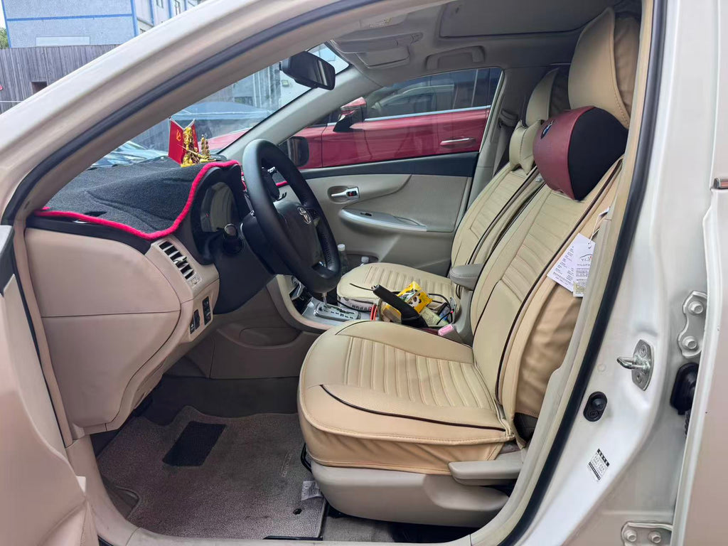 Toyota Corolla 2011 dashboard and interior panoramic view
