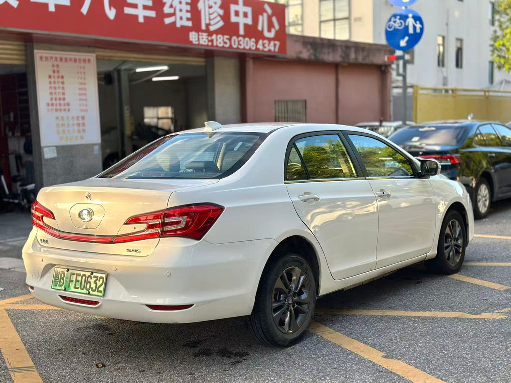 BYD Qin 2017 exterior front angle white