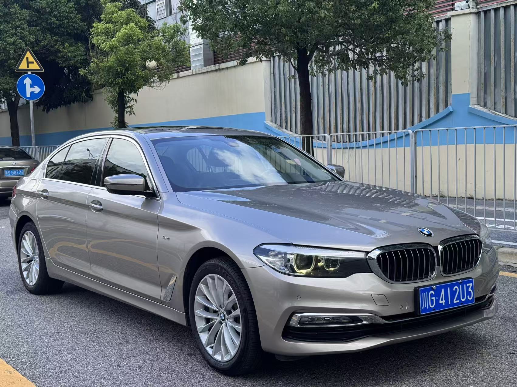 FOB Shenzhen Used 2018 BMW 5 Series 530Li xDrive Luxury Package 4-Door 5-Seater AWD Sedan | 2.0T Turbo Petrol National V Emission Export Ready