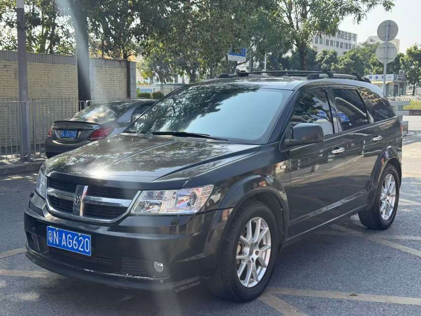 2010 Dodge Journey - Front Passenger Door Open Interior