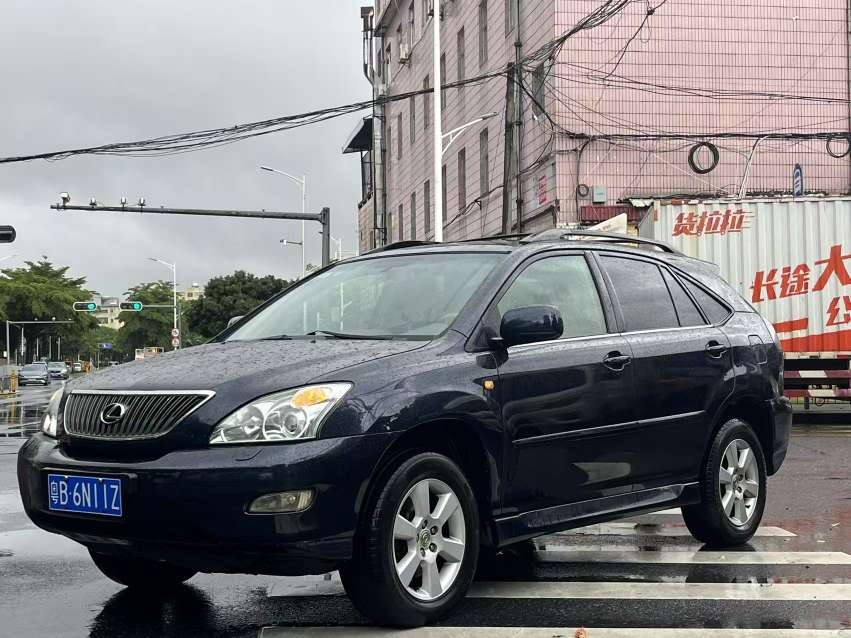 雷克萨斯RX300 车尾铭牌RX300