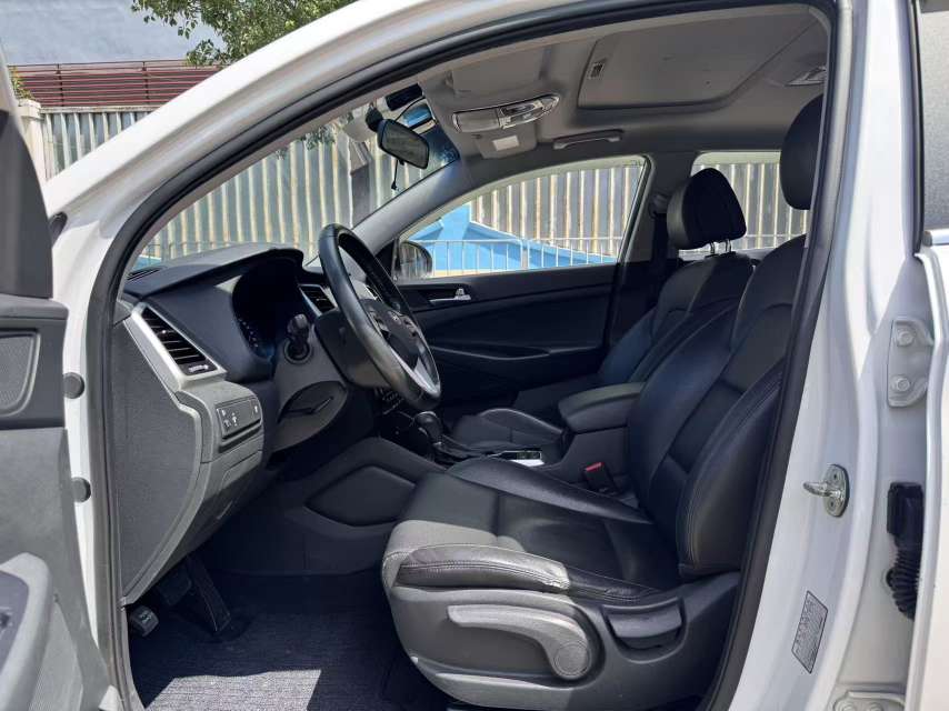 Used Hyundai Tucson 2015 1.6T DCT 2WD Smart Compact SUV | LHD Petrol FWD For Export