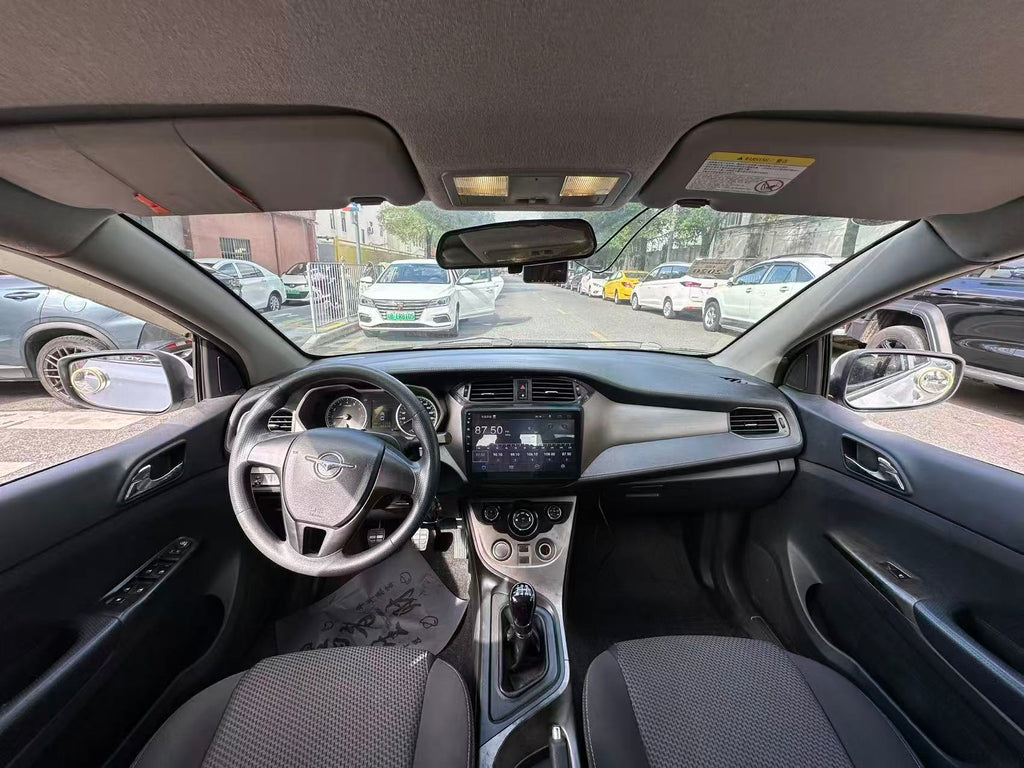 FOB Shenzhen Used 2016 Haima M3 Fashion 1.5L Manual 4-Door 5-Seater FWD Compact Sedan