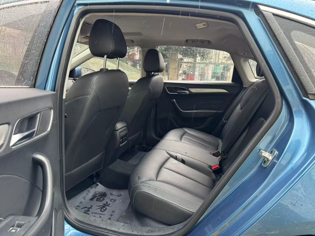 Used 2017 Roewe i6 PHEV Blue Sedan - Additional View 2