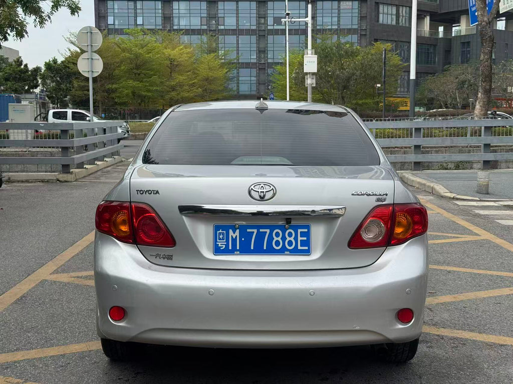 Toyota Corolla 2008 side rear view